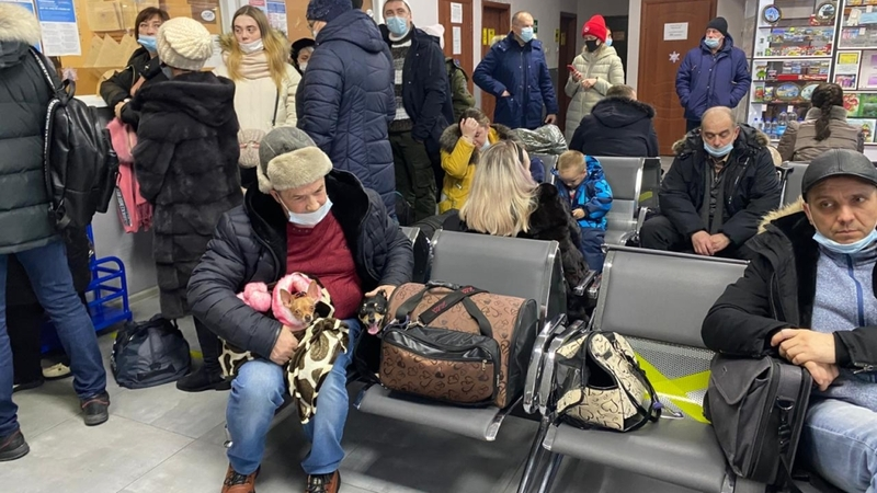 Самолет из Южно-Сахалинска из-за метели развернулся около Охи и улетел обратно