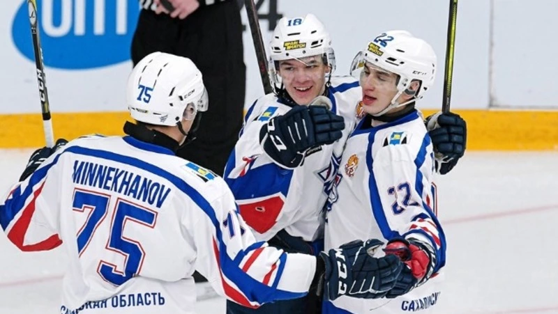 Четыре к одному: «Сахалинские акулы» обыграли «Капитан» с помощью хет-трика