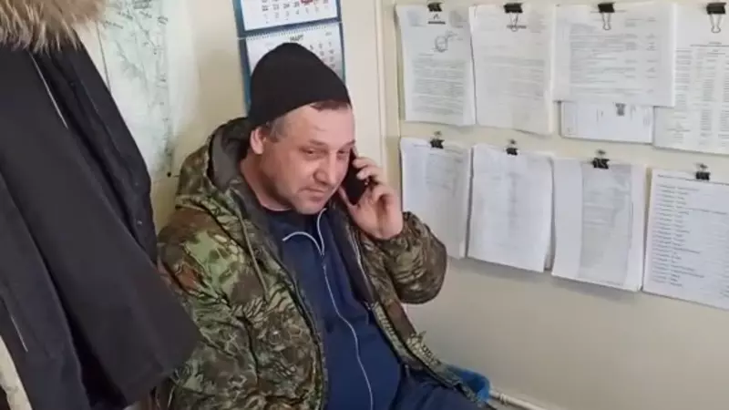 Грейдерист, просидевший двое суток в сугробе, рассказал губернатору о детях-близнецах