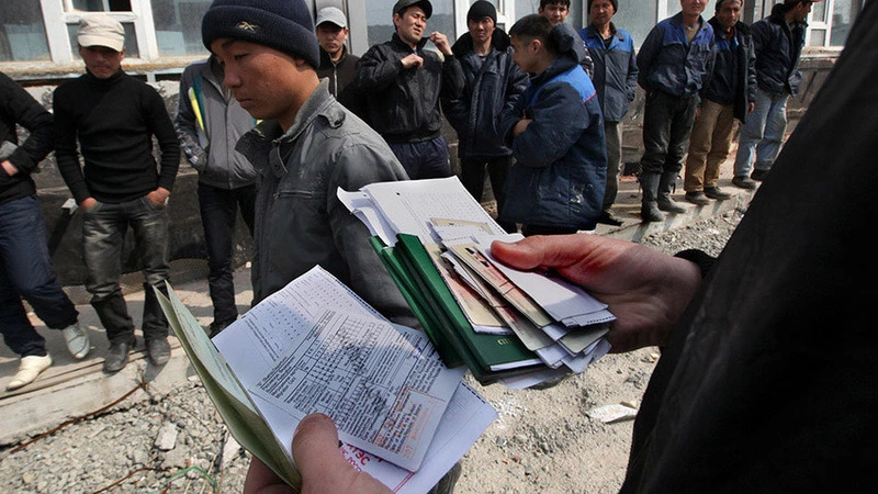 Бастующие строители возвращаются на работу в Северо-Курильске