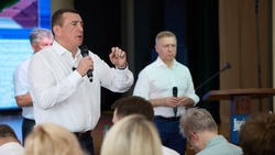 Газификация, транспорт и благоустройство: губернатор Сахалина ответил на вопросы жителей Дальнего