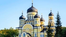 Церковный праздник 7 июня 2026: традиции, строгие запреты и народные приметы дня