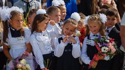 Глава Южно-Сахалинска поздравил школьников с началом нового учебного года