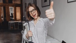 «От 115 тысяч рублей и выше»: кому на Сахалине предлагают самые высокие заработки