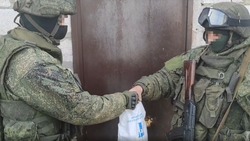 Сахалинским бойцам в ДНР передали 4 000 подарков с острова