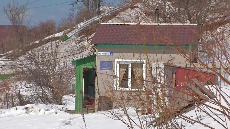 Помогает «Атлас облаков»: история метеостанции в Невельске