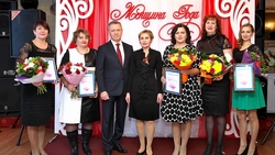 В Южно-Сахалинске назвали победителей конкурса «Женщина года–2016»