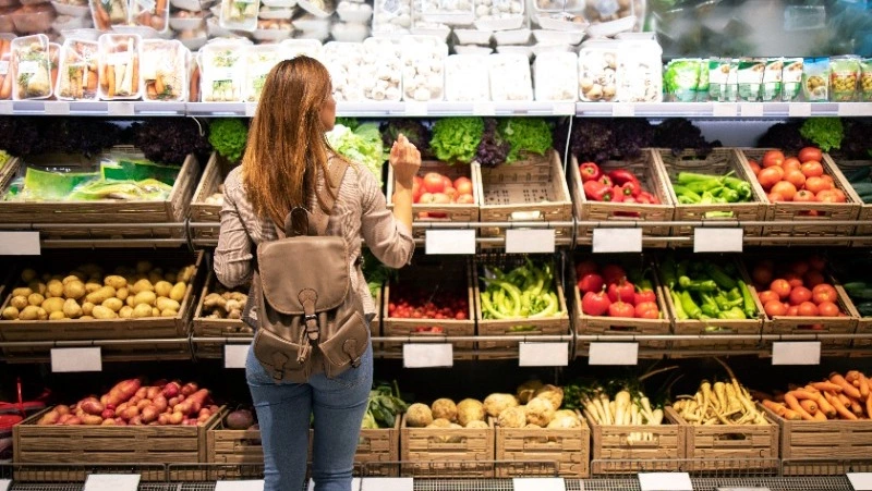 Приход крупного ритейла в ДФО снизит стоимость продуктового набора на 20% — эксперты