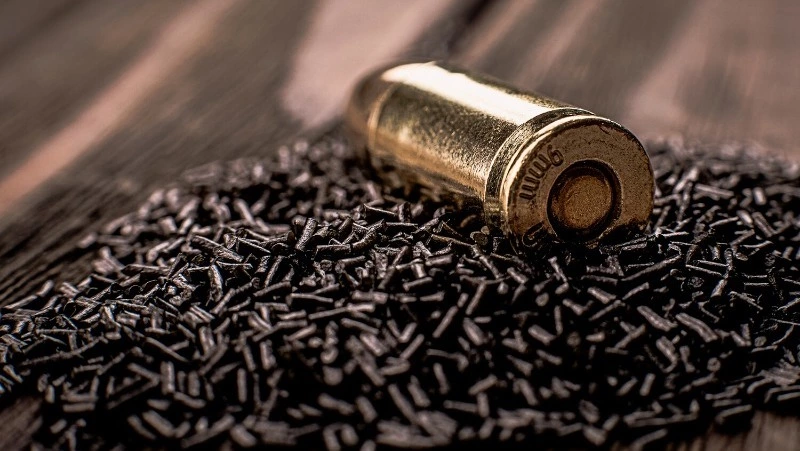 «Нашел взрывчатку и решил стать преступником»: жителя Курил осудили за незаконное хранение пороха