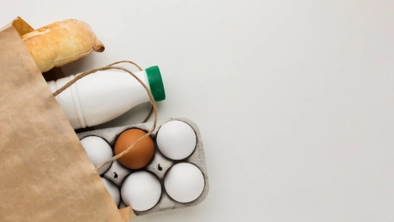 Цены на продукты в Охе проверил Валерий Лимаренко во время рабочей поездки