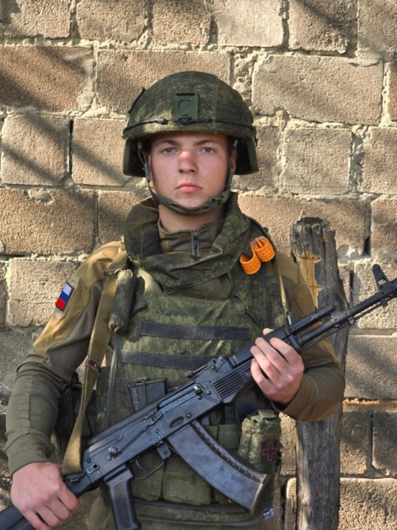 Военнослужащего с Сахалина наградили медалью Суворова за отвагу на СВО