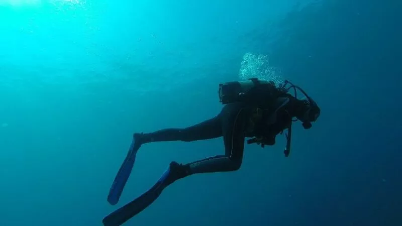 Поиски пропавшего в заливе Анива водолаза не дали результата