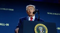 Трамп планирует поговорить по телефону с Путиным в ближайшие дни