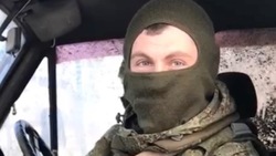 «Спасибо за поддержку»: военнослужащий с Сахалина поздравил родных женщин