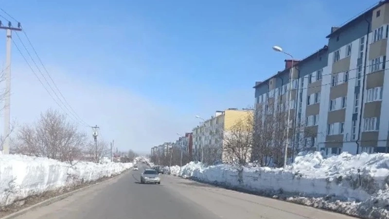 Вывезли 50 тысяч тонн снега: в Охе завершили расчистку улиц после обильных снегопадов