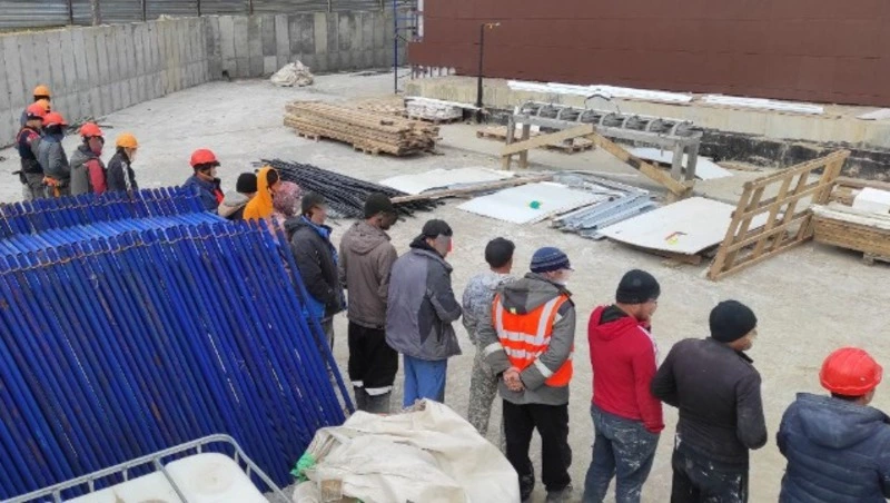 УФСБ добилась наказания для более 100 мигрантов в Охинском районе