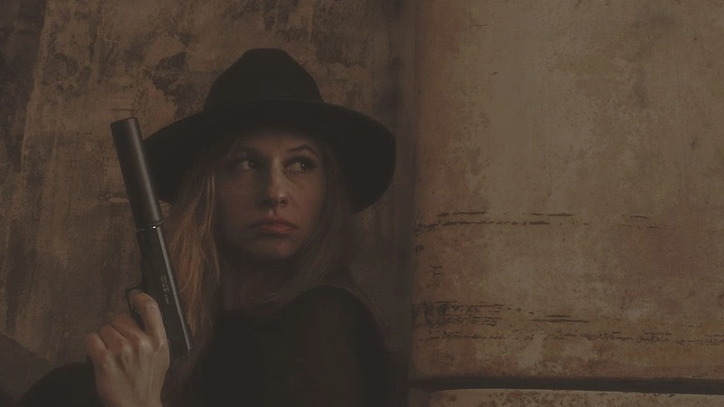 В Южно-Сахалинске горожане заметили машину с рекламой «заказных убийств»