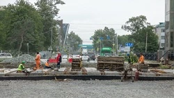 Две опоры нового моста построили на проспекте Мира в Южно-Сахалинске
