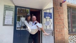 Военнослужащий с Сахалина сыграл свадьбу в донецком Шахтерске 