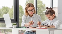 Сахалинские родители дошкольников выбирают скорочтение и каллиграфию