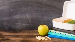 Дмитрий Чернышенко провел заседание, посвященное новым стандартам питания в школах