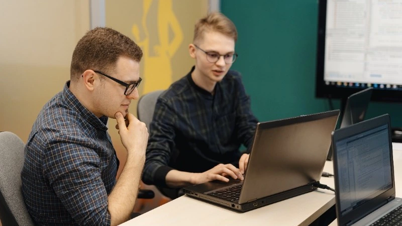 «Школа 21» в Южно-Сахалинске запустила набор на двухнедельные «бассейны»