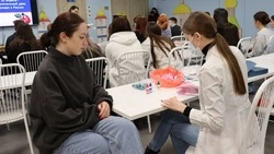 Мифы о сдаче крови развеяли в день донора в Южно-Сахалинске