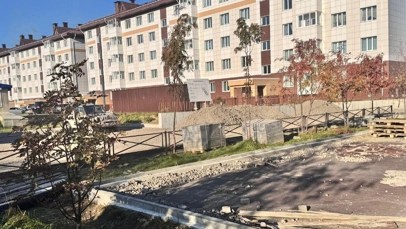 Двор на Сахалинской в Поронайске избавят от многолетней проблемы с подтоплением