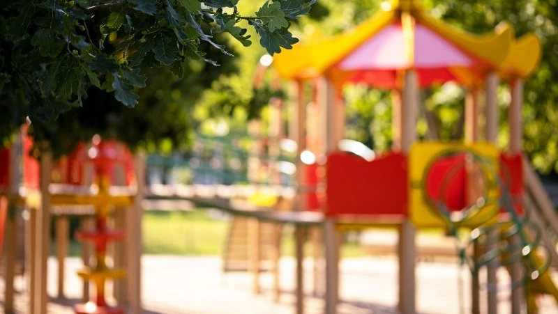 В селе Буюклы построили новую детскую площадку после вмешательства областного прокурора