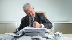 Директору УК на Сахалине выписали штраф 25 тысяч рублей за сосульки на крышах