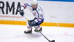 Защитник «Сахалинских Акул» попал в сборную России