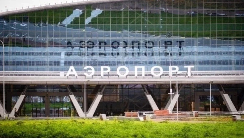 В аэропорту Южно-Сахалинска задержали рейс до Красноярска и Охи