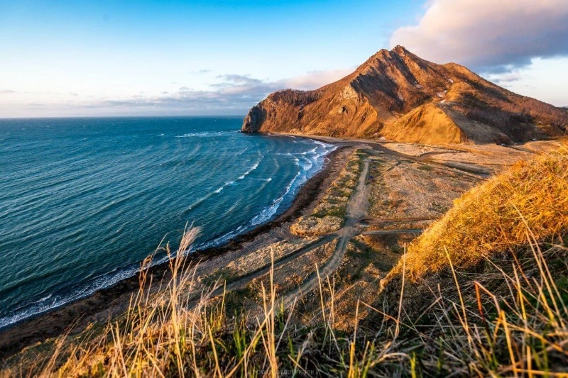 На Сахалине выбрали лучшего туроператора, который довезет до бухты Тихой