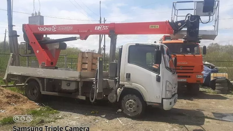 На Сахалине вторую неделю ищут приметную автовышку, которую умудрились угнать с базы