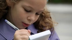 Сахалинские дети этим летом могут посетить множество дистанционных и очных развивающих программ