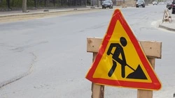 Схему движения временно поменяют на улице Комсомольской в Южно-Сахалинске