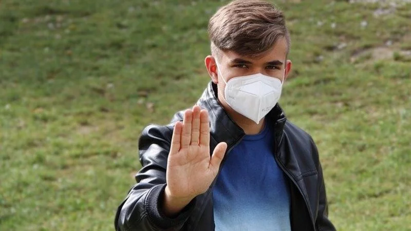 Попова: пациент с коронавирусом может быть заразным более 100 дней