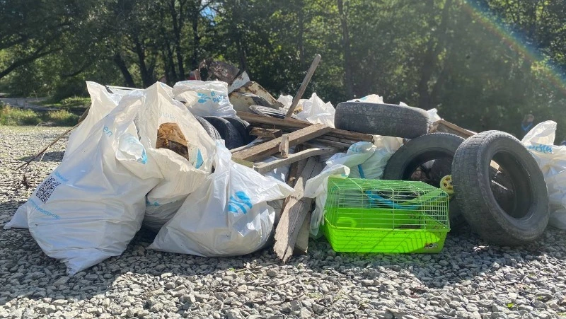 Экологическая акция «Вода России» собрала десятки активистов в Южно-Сахалинске