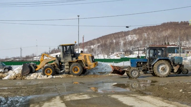 Пешеходную дорожку возле военного госпиталя в Южно-Сахалинске оградят от транспорта 