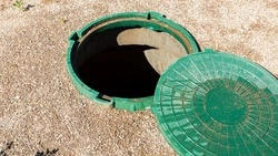 Компания «РВК-Сахалин» отремонтировала 280 люков в Южно-Сахалинске в 2023 году