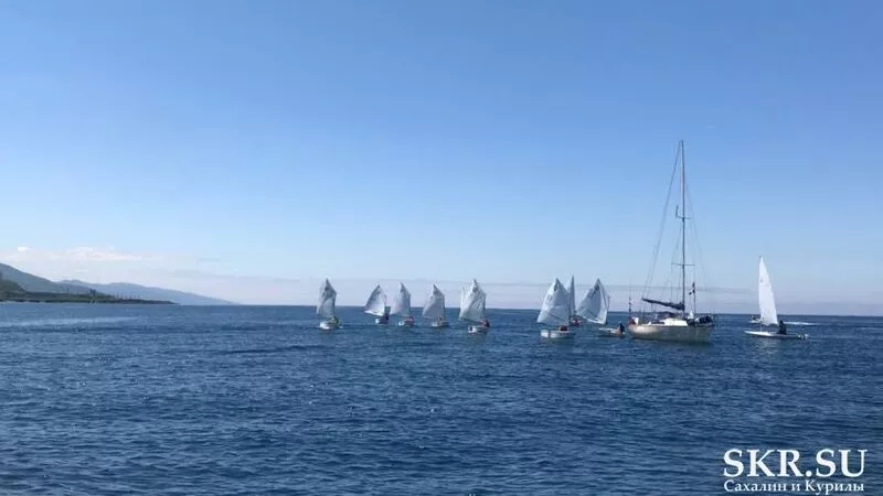 Пандемия не помешала: сахалинские подростки вышли на яхтах в залив Невельского