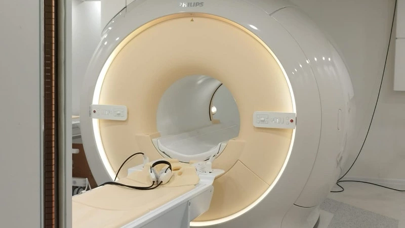 Медики КДЦ получили новый аппарат МРТ в Южно-Сахалинске 