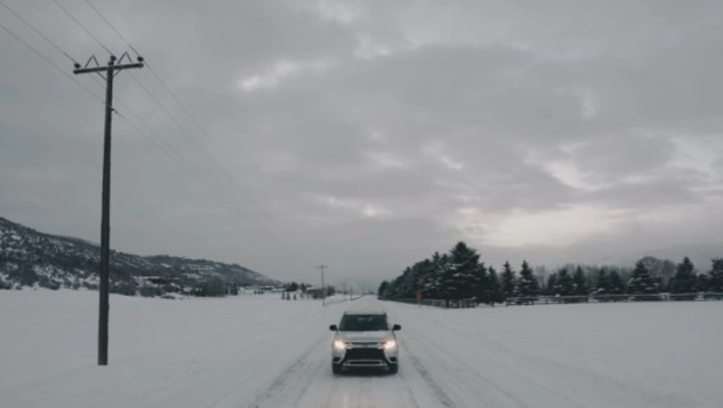 Женщина получила травмы в результате столкновения УАЗа и иномарки на юге Сахалина