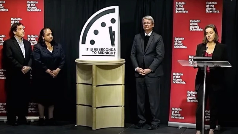 Стрелки «Часов Судного дня» рекордно приблизились к «ядерной полуночи»