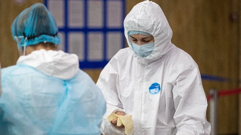 Коронавирус на Сахалине: почти 600 новых случаев и 157 свободных коек