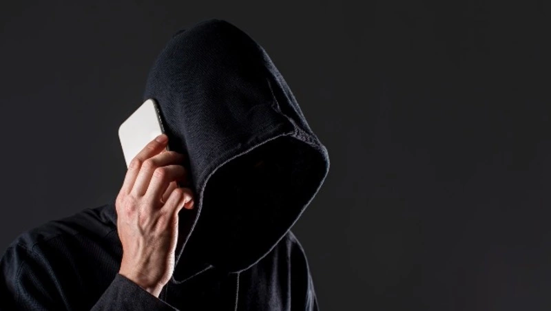 Четыре сахалинки отдали мошенникам почти 3 миллиона рублей за сутки