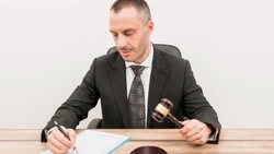 Житель Анивы попал в суд за ложные показания по делу об изнасиловании 