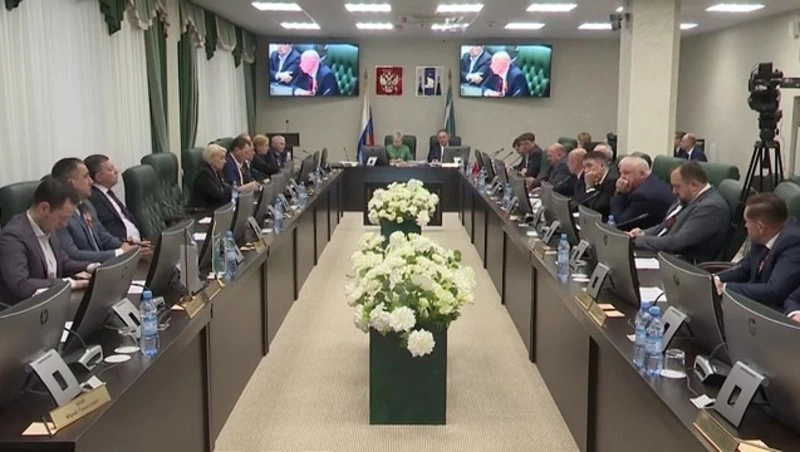 Депутат Александр Болотников о социальной политике Сахалинской области. Дума Актуально 31.05.24