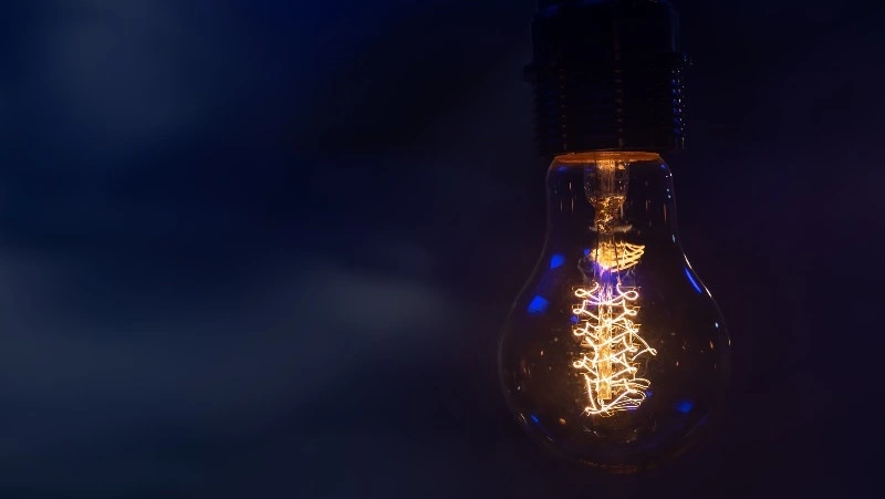 Сотни домов остались без света из-за аварии в Южно-Сахалинске 