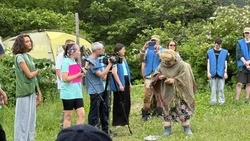 У озера Буссе стартовал 31-й сезон детского эколагеря «Родник»